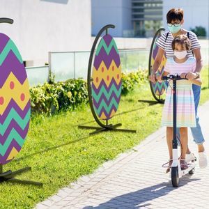 Easter decoration sculpture