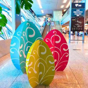 Easter decoration sculpture