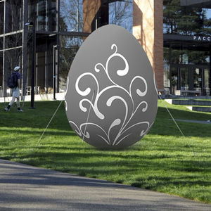 Easter decoration sculpture