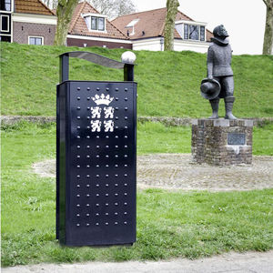 public trash can