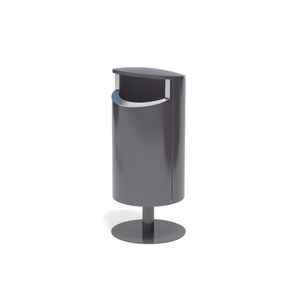 public trash can