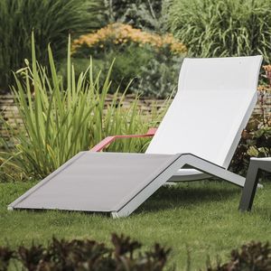 contemporary sun lounger 1