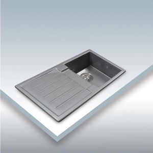 single-bowl kitchen sink