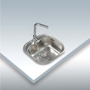 single-bowl kitchen sink