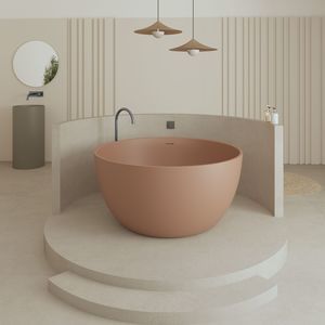 round bathtub