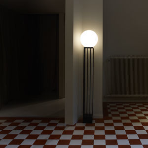 floor-standing lamp