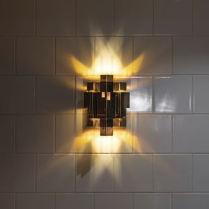 contemporary wall light