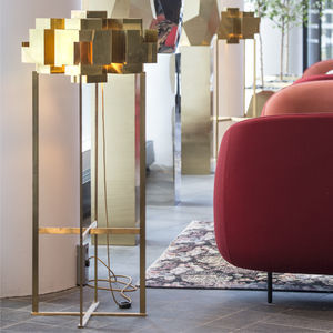 floor-standing lamp