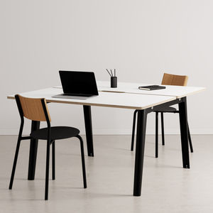 free-standing desk