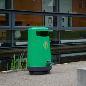 public trash can