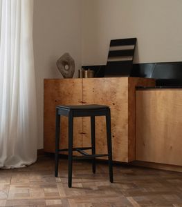 Scandinavian design bar stool 1