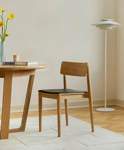 Scandinavian style dining chair 1