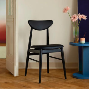 Scandinavian design dining chair 1