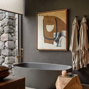 oval bathtub