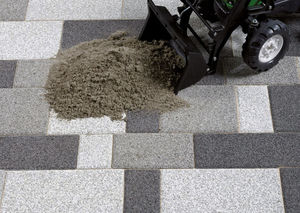 concrete paver / natural stone / drive-over / anti-slip