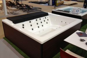 above-ground hot tub