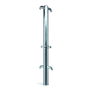 public pool shower column