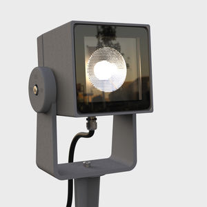 wall-mounted spotlight 1