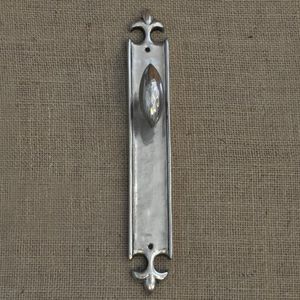 traditional furniture knob