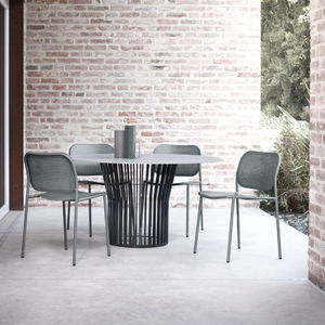 contemporary garden chair 1