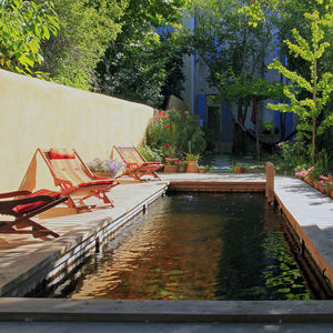 outdoor swimming pool