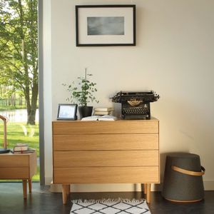 contemporary chest of drawers / lacquered wood / oak / walnut