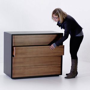 contemporary chest of drawers / lacquered wood / oak / walnut
