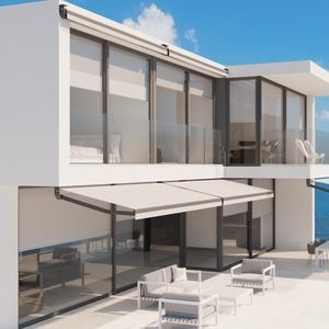 retractable awning