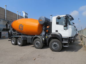 diesel mixer truck 1