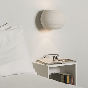 contemporary wall light