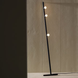 floor-standing lamp
