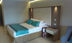 contemporary hotel room furniture set