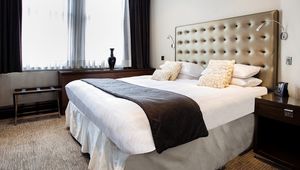 contemporary hotel room furniture set