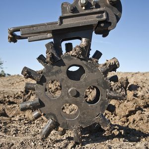 trench roller compactor
