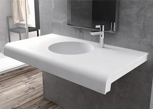 free-standing hand basin