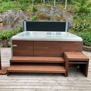 above-ground hot tub
