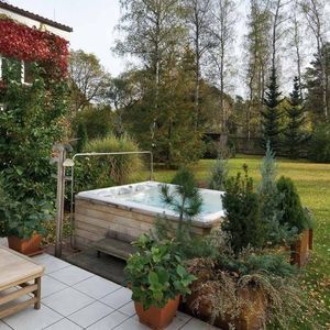 above-ground hot tub