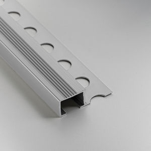 aluminum stair nosing