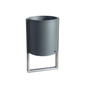 public trash can