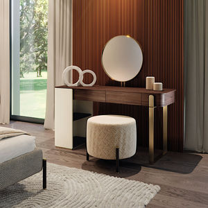 contemporary pouf 1