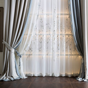 plain curtain