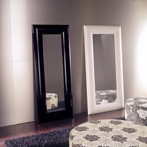 free-standing mirror