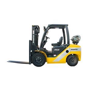 logistic forklift 1
