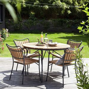 Scandinavian design table and chair set