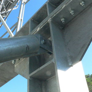 metallic structure for industrial applications