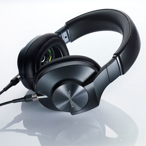 noise-cancelling headphones