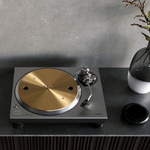 semi-automatic vinyl record player 1