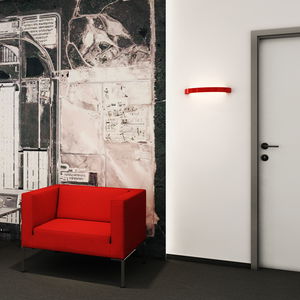 contemporary wall light