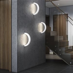 contemporary wall light