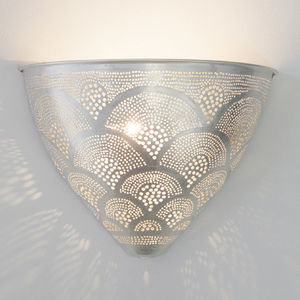 contemporary wall light 1